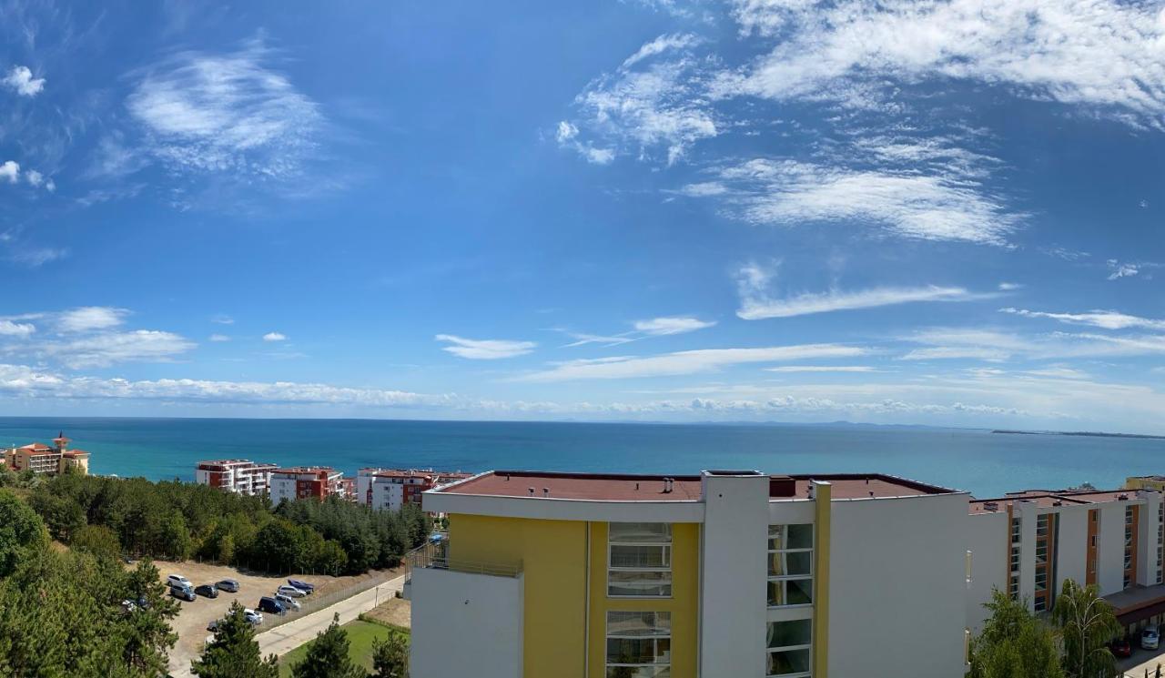 Апартамент Sea View Panoramic Apartments, Noks Crown Club Свети Влас