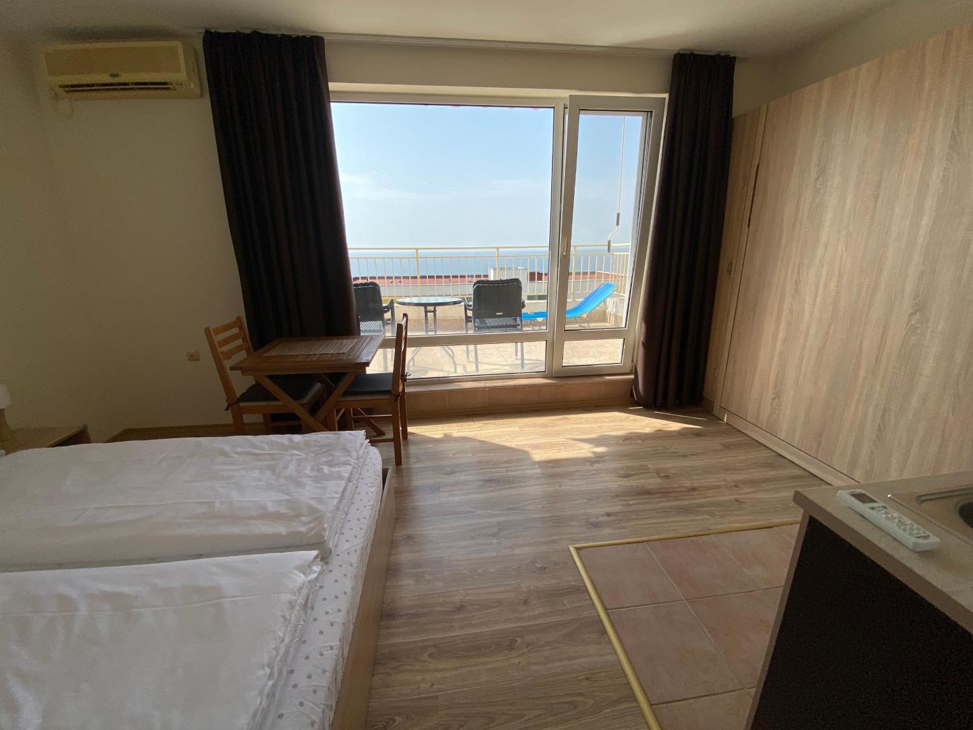 Sea View Panoramic Apartments, Noks Crown Club *