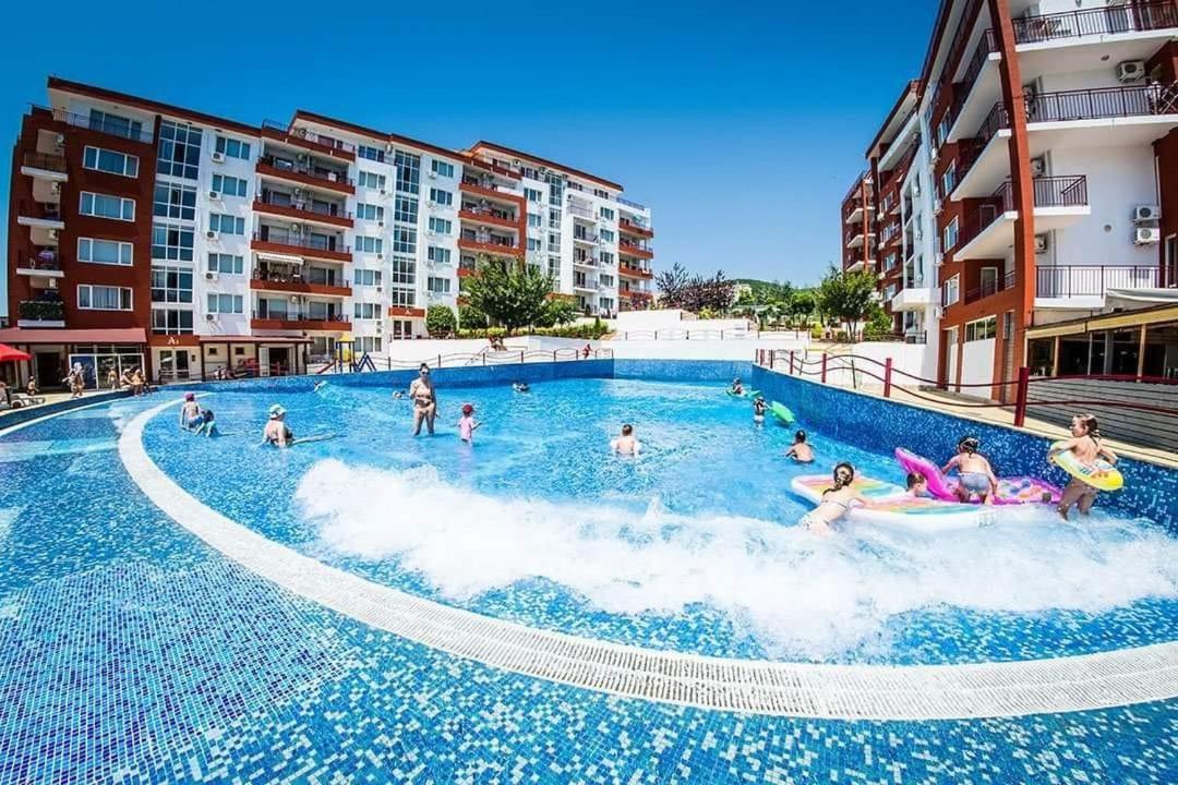 Апартамент Sea View Panoramic Apartments, Noks Crown Club